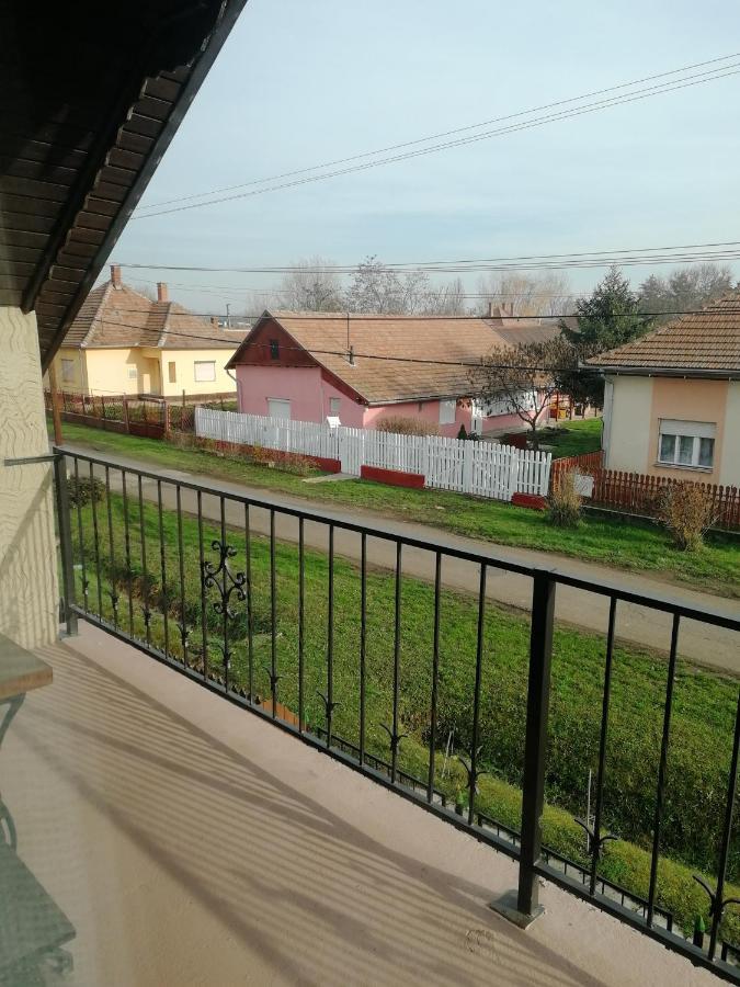 Zsuzsanna Vendeghaz Hotell Gyomaendrőd Eksteriør bilde